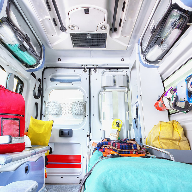 LES AMBULANCES RAPIDES
